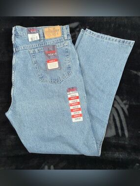 Wrangler Blues Jeans Men's Size 38x32 WB902GI Classic Fit 100% Cotton Denim NEW